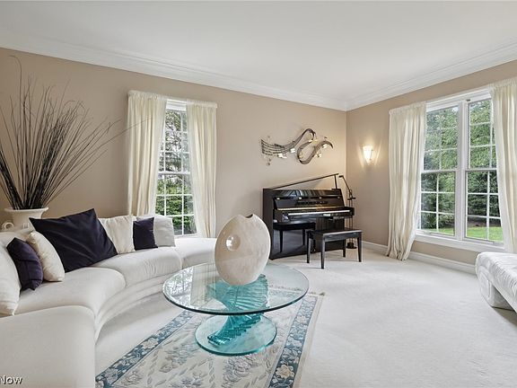 3rd image of 508 Manor Brook Dr
