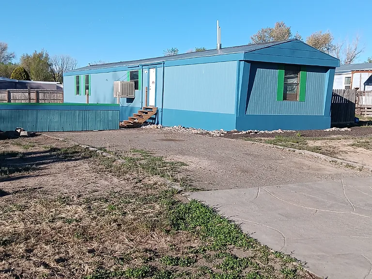 364 E Stanley Dr — Photo 1