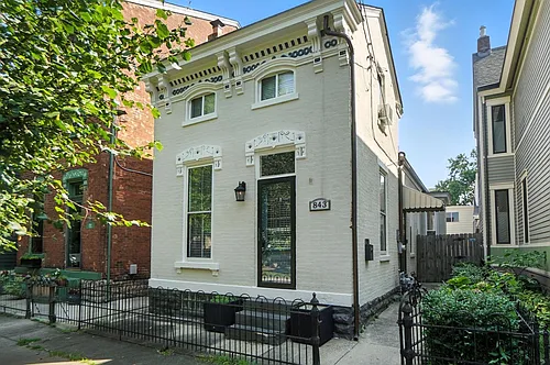 843 Overton St Photo 1