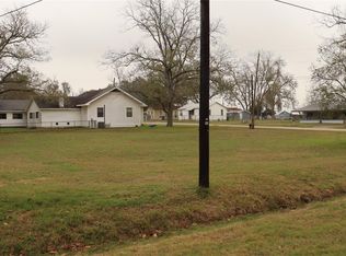 Malleck St, Columbus, TX 78934