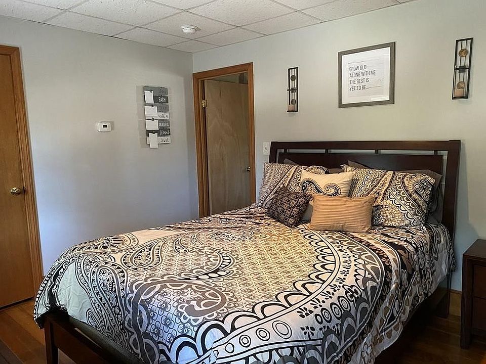 1st image of 102 Summer St APT 2