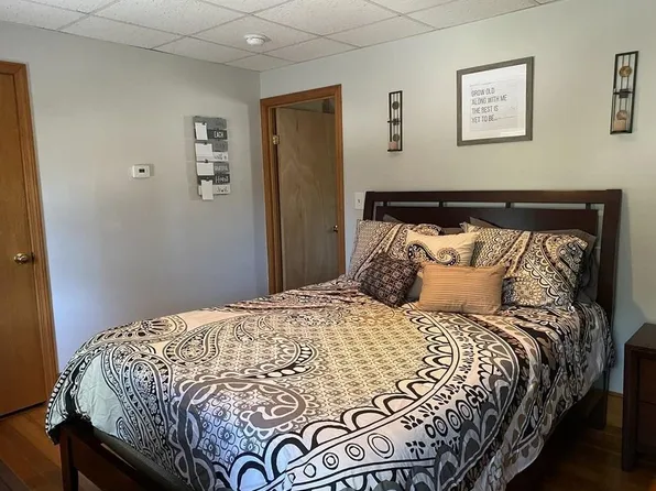 102 Summer St APT 2, Weymouth, MA 02188