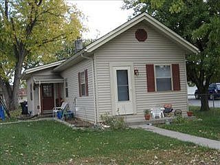 2nd image of 1972 Fenton St