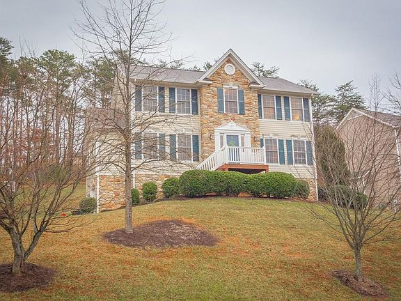 2nd image of 1309 Kings Crest Dr