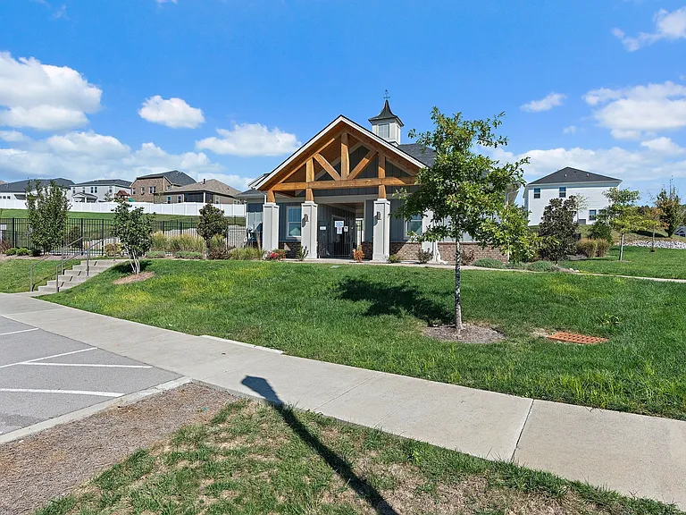 1063 Holland Ridge Way — Photo 30