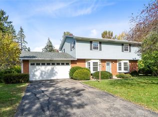 676 Augusta Dr, Fairborn, OH 45324