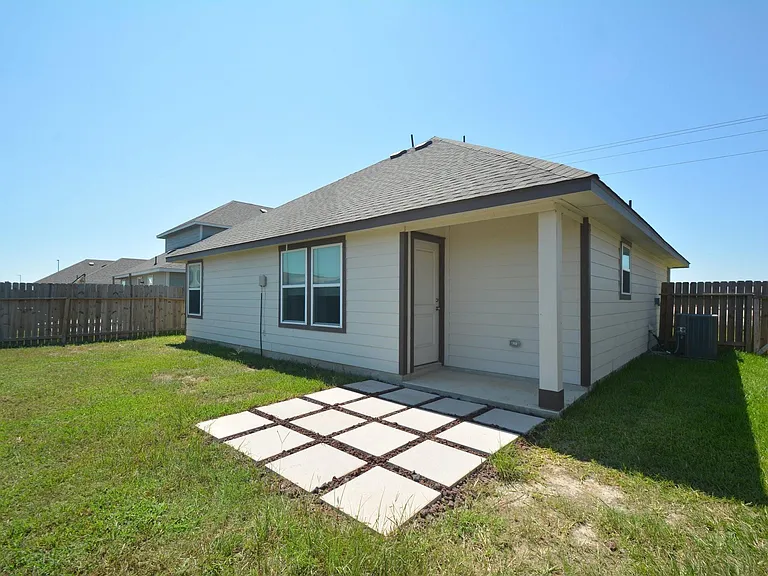 1982 Road 5714 — Photo 18