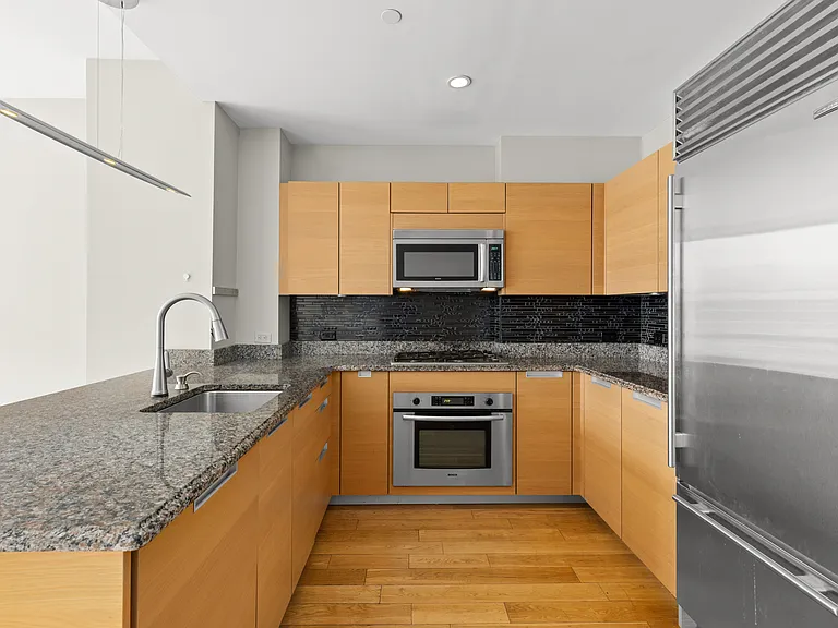 310 W 52nd St #23J — Photo 3