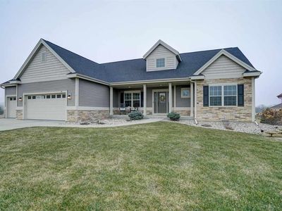 98 Savannah Pky, Deerfield, WI, 53531