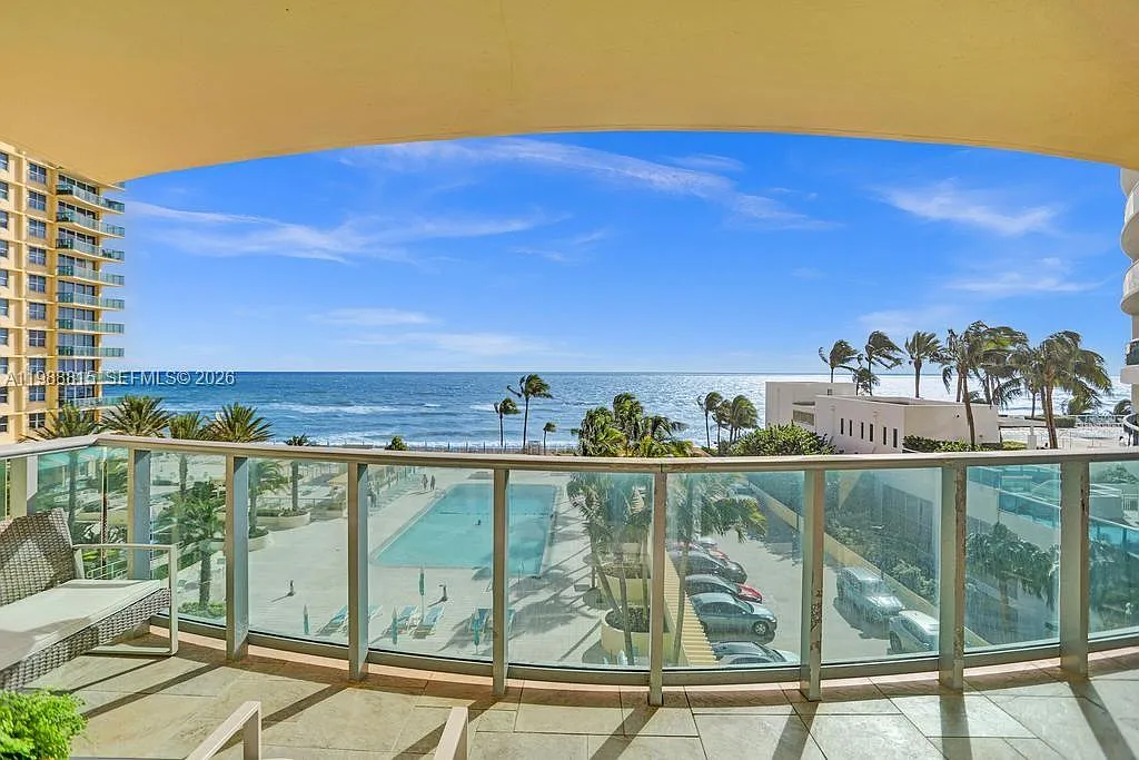 Building Photo - 2501 S Ocean Dr #525