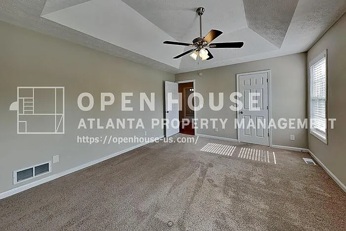 37 Christopher Dr — Photo 8