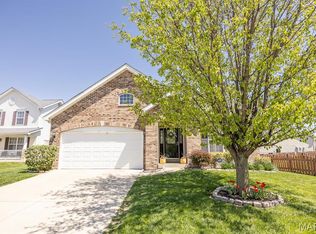 6956 Conner Pointe Dr, Fairview Heights, IL 62208