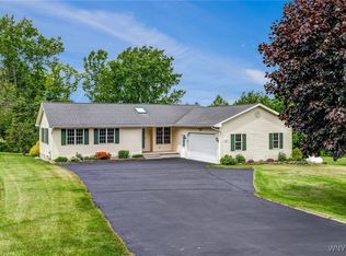 4868 Cambria Rd, Lockport, NY 14094