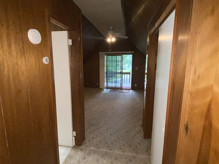 1130 Stoney Brook Ln — Photo 7
