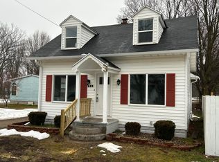 519 W Main St, Hartford, MI 49057