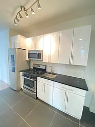 Rented by City Prime Commercial Realty 