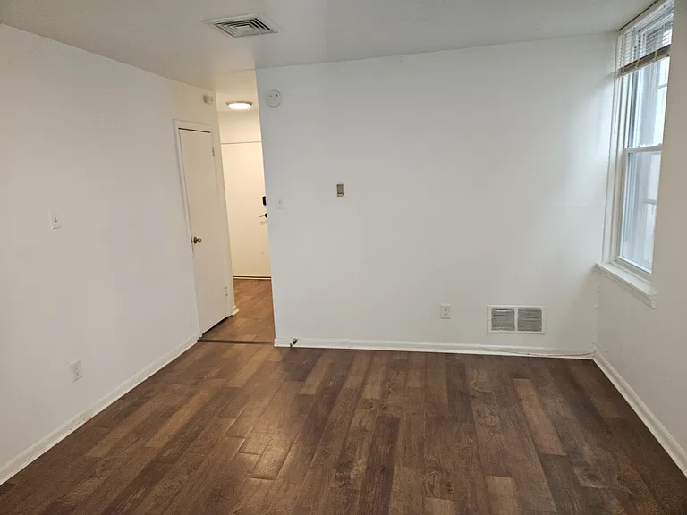 1332 Wagner Ave #C — Photo 10