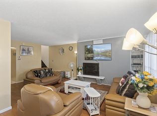 2002 Arkwright St, Saint Paul, MN 55117