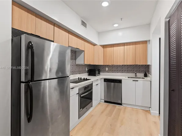 810 7th St Unit 102, Miami Beach, FL 33139