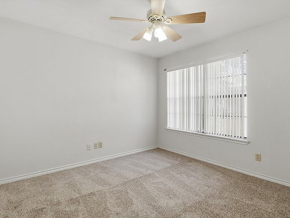 3rd image of 300 Saint Durney Ct