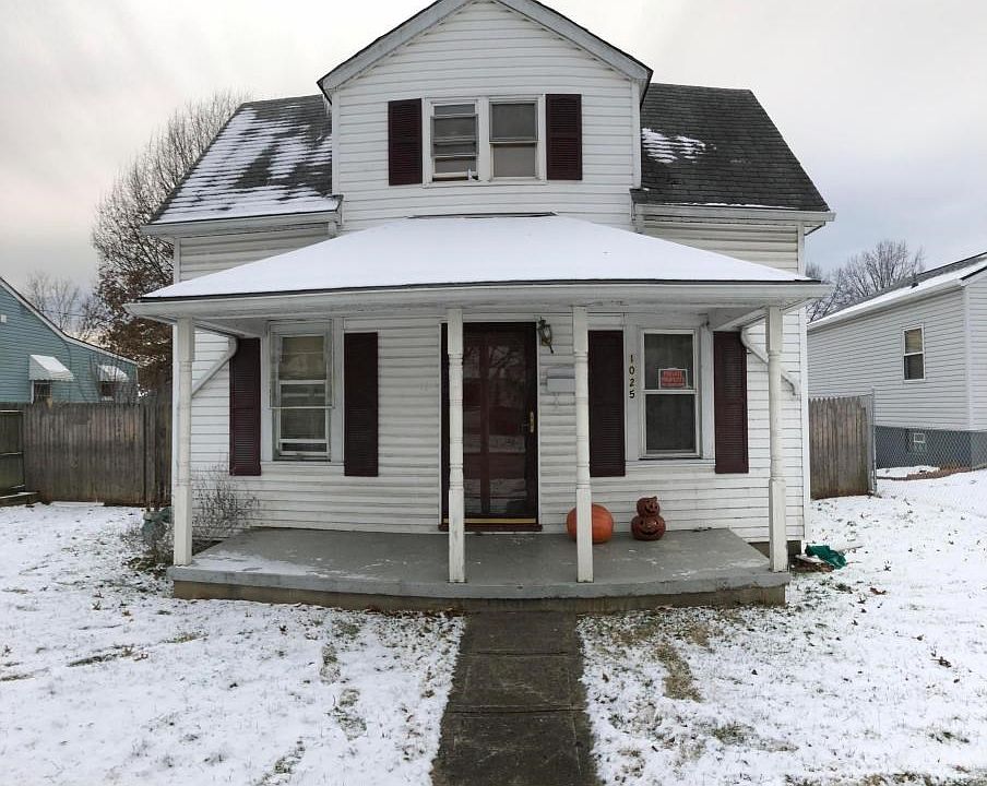 1st image of 1025 N Pierce Ave