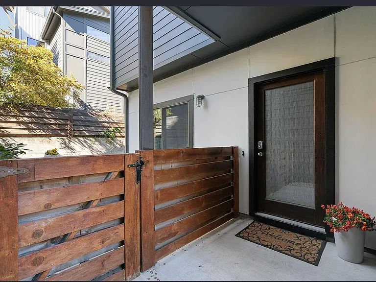 3500 Georgia Lee Dr — Photo 28
