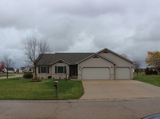 N9414 Sara Ct, APPLETON, WI 54915