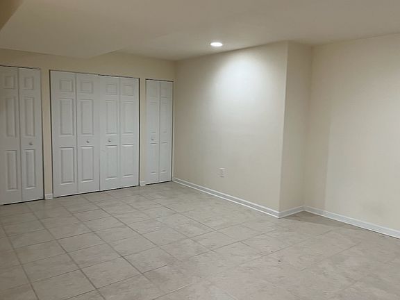 3rd image of 6097 Deer Ridge Trl