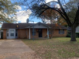 618 Pryor Dr, West Memphis, AR 72301