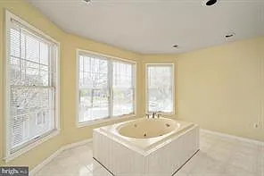 Oldewood Dr — Photo 24