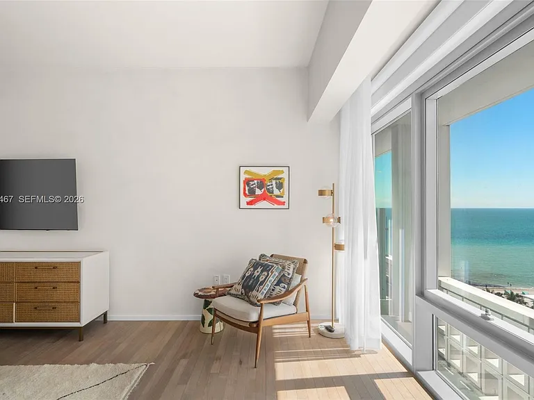 2901 Collins Ave #1204 — Photo 11