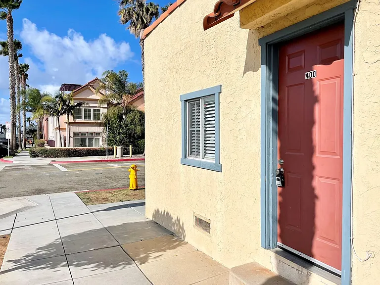 Remodeled Studio in Downtown Oceanside! — Photo 1