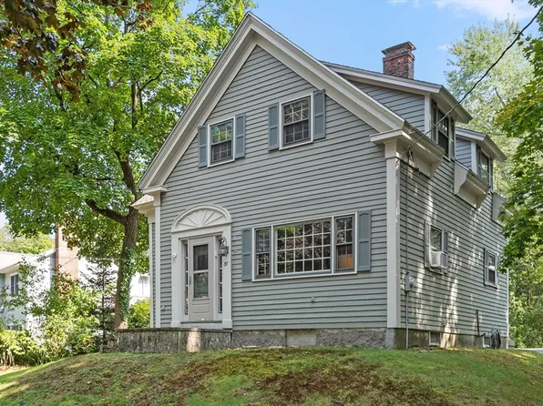 37 King St, Middleton, MA 01949