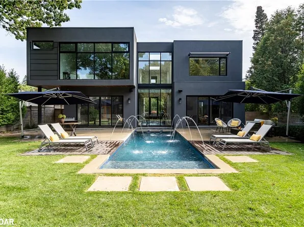 539 Jeanette Dr, Oakville, ON L6K 1M9