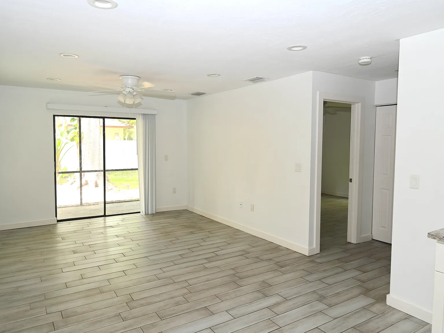 2 bed, 825 sqft, $1,750 — Photo 4