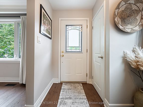 5th image of 21 Burlingame Rd