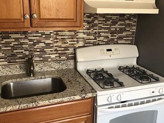 5th image of 4101 Fernhill Ave APT 2W