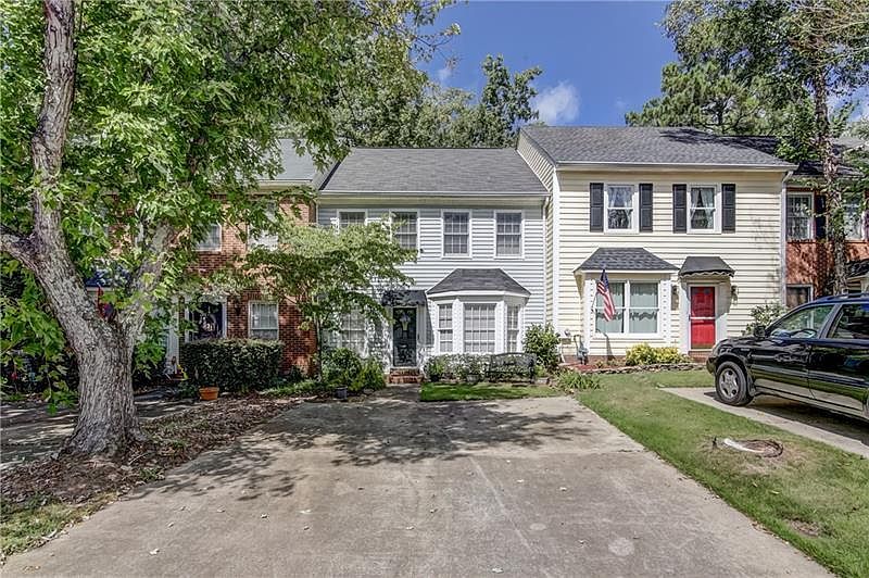 1st image of 588 Salem Woods Dr SE