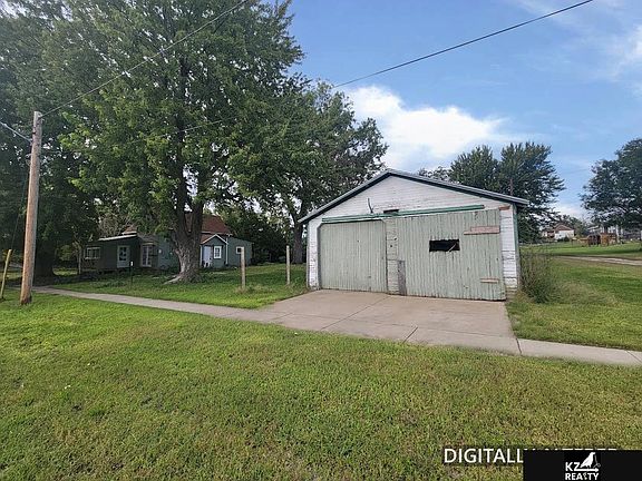 4th image of 602 Walnut St