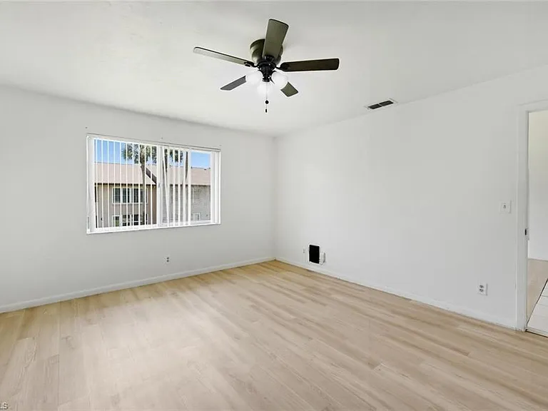 3420 Frosty Way #4910 — Photo 11