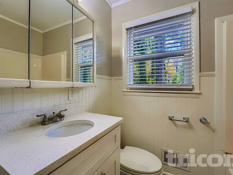 2381 Melody Ln NW — Photo 13