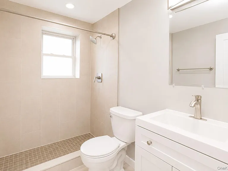248 E Broadway #5 — Photo 15
