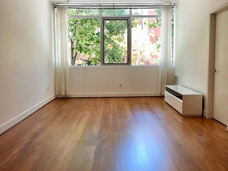 733 Front St #204 — Photo 3
