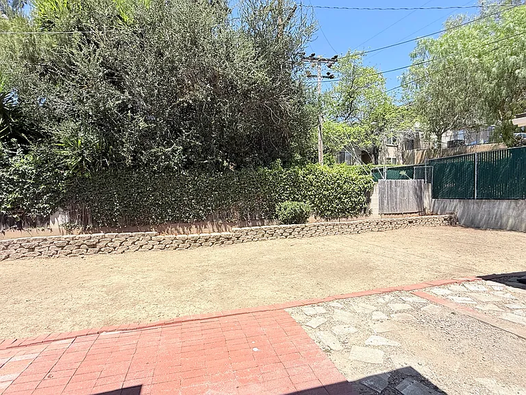 550 Highland Dr — Photo 21