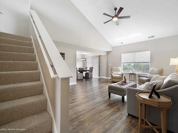 4th image of 9925 W 130th Ln