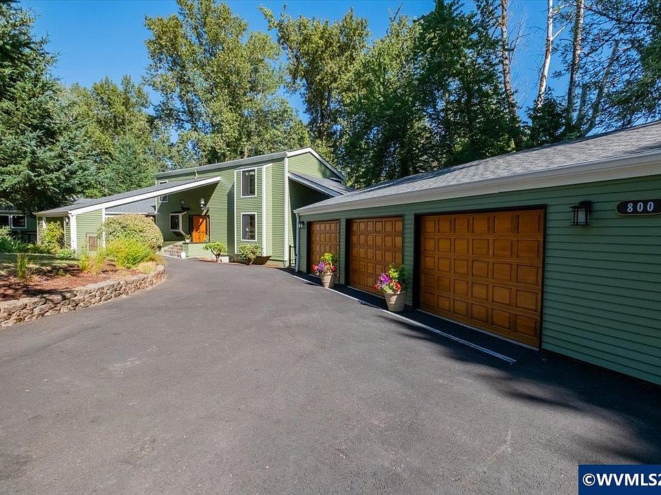 1st image of 800 Welcome Way SE
