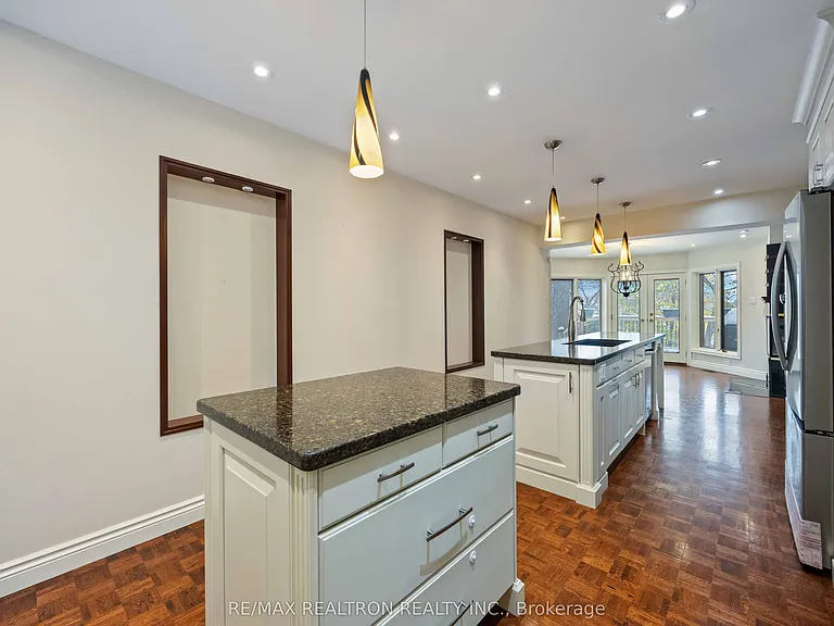12 Donwoods Dr — Photo 12