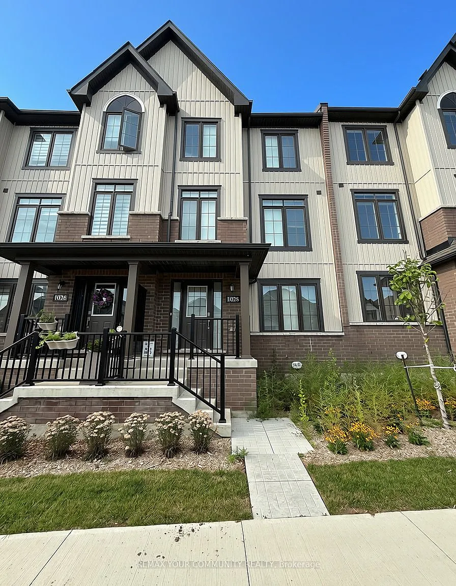 4 bed, $3,200 — Photo 1