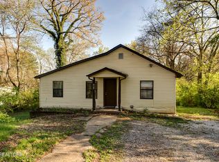 1013 Beaman Lake Rd, Knoxville, TN 37914