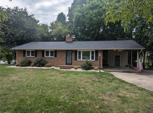 601 Oakhurst St, Kernersville, NC 27284
